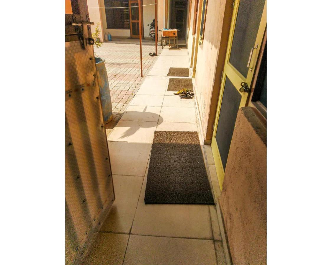 Krittika Rao Dhaba By Wb Inn Gurgaon Exterior foto